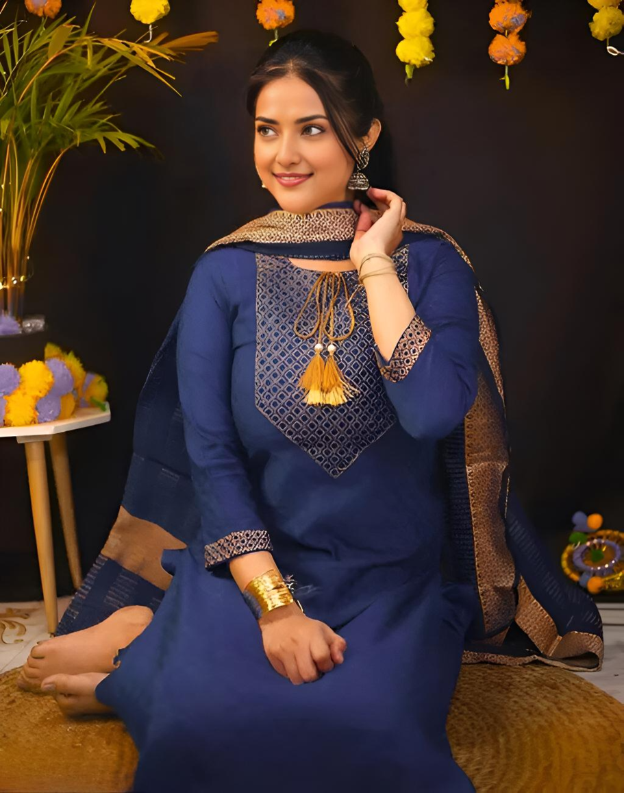 Women Woven Design Straight Kurta Set with Dupatta