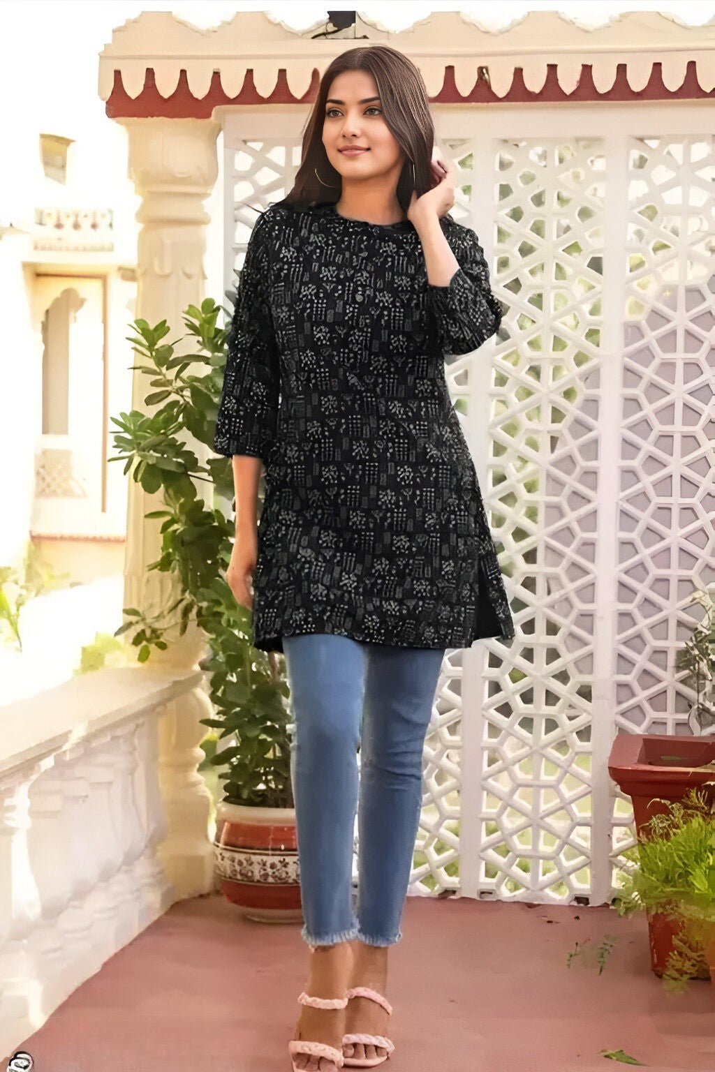 Women Printed Straight Short Kurti (Navy Blue/Black)