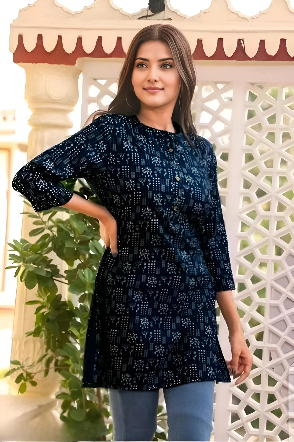 Women Printed Straight Short Kurti (Navy Blue/Black)