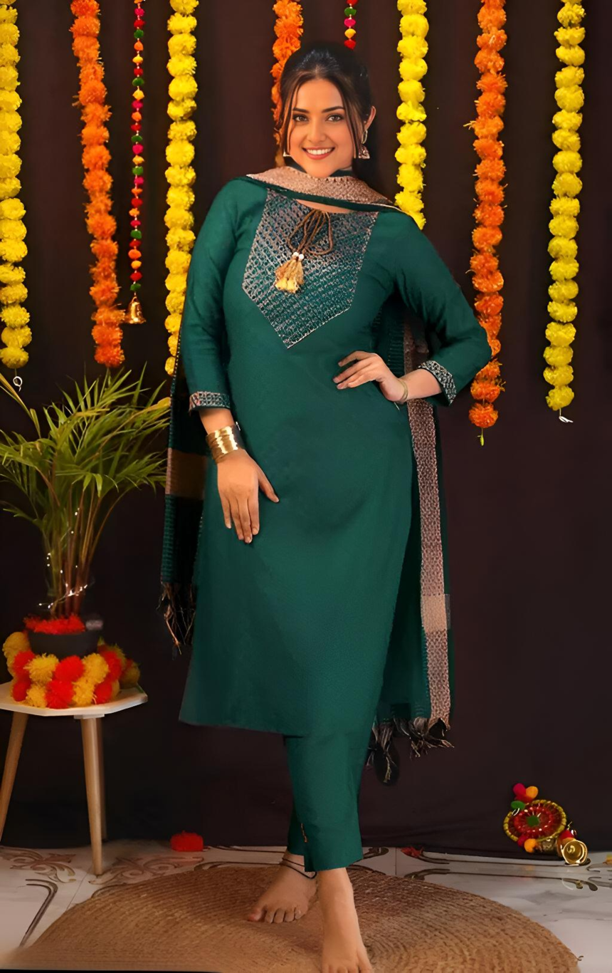 Women Woven Design Straight Kurta Set with Dupatta