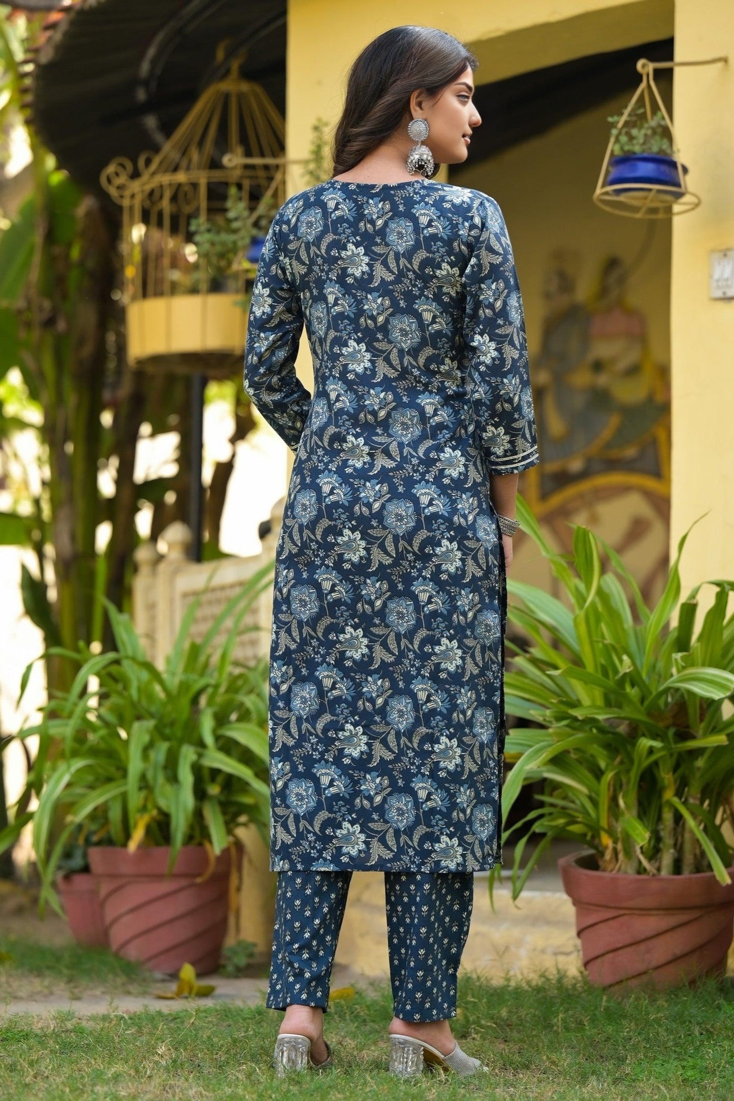 Women Printed Embroidery Kurta and Pant set with Dupatta